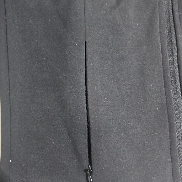 Back Zip Up Workout Jacket - Picture 3 of 6
